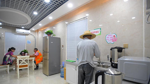  Qianxi City, Guizhou Province: Labor Union Post Station to Give Outdoor Laborers a Basis for "Labor"