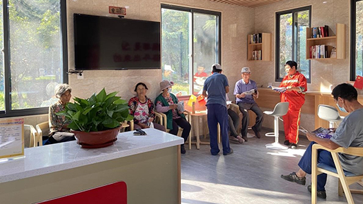  Xifeng District, Qingyang City, Gansu Province: "Gong" brand service stations allow outdoor workers to "have a home" to rely on