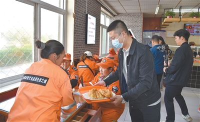  Baoding, Hebei Province: A Trade Union Post Station "Able to Eat" Warms the Stomach and Warms the Heart