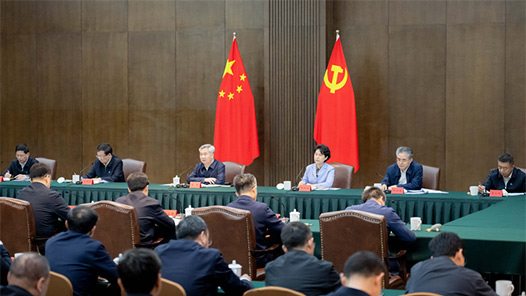  Li Xi stressed the importance of in-depth study and implementation of General Secretary Xi Jinping's important thought on the Party's self revolution when conducting research in Jiangsu, and carried out the Party discipline study and education with high standards and quality