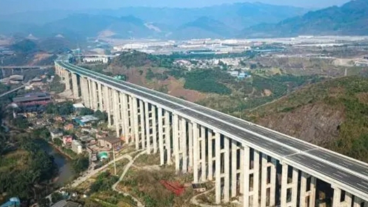 重庆高速公路通车总里程达4224公里