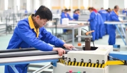  Model workers and craftsmen create "Shanghai samples"