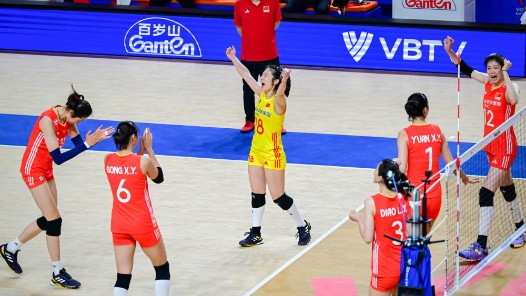 世界女排联赛中国香港站：中国女排3比0保加利亚女排