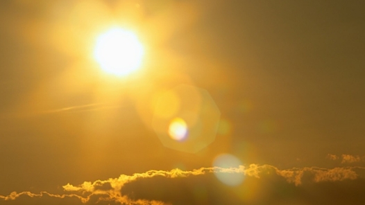 安徽发布高温橙色预警 局地将超40℃