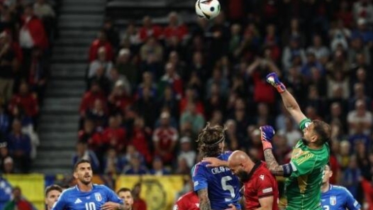 足球——欧锦赛：意大利胜阿尔巴尼亚