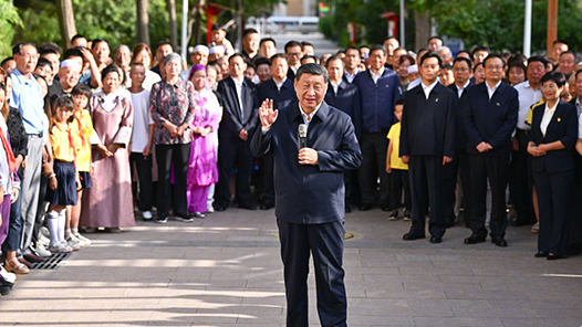 习近平：五十六个民族凝聚在一起就是中华民族共同体