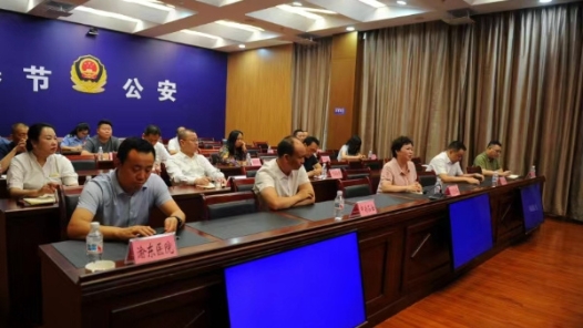 重庆警方邀请企业家“进警营” 共谋服务经济发展