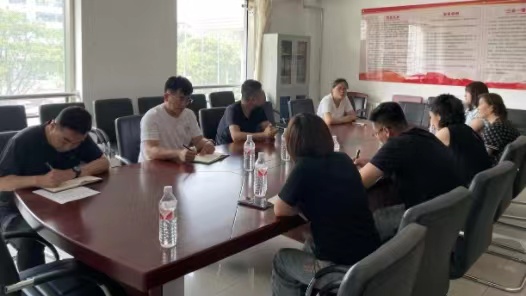 滦州市组织召开货车司机建会入会座谈会