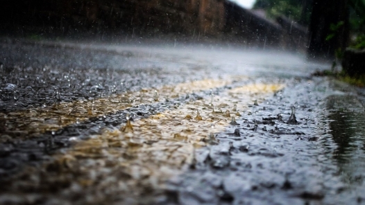 江西发布暴雨黄色预警 38地688个气象观测站出现大暴雨