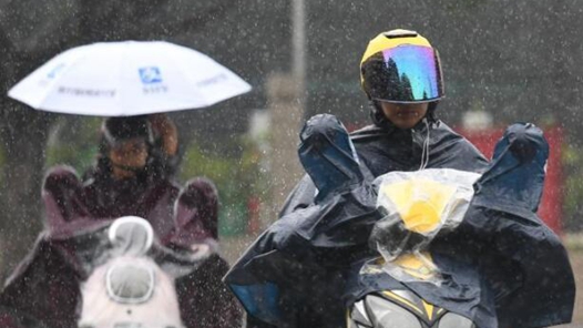 台风“普拉桑”结合冷空气将给华东带来强风雨天气