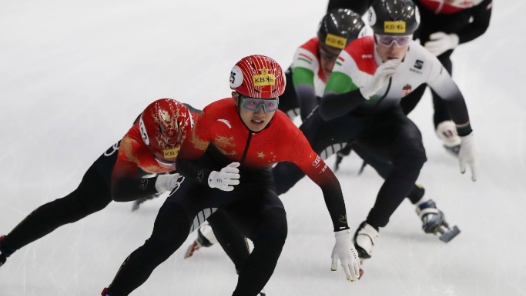 中国杯短道速滑精英联赛第二站揭幕 刘少昂晋级男子甲组1500米半决赛