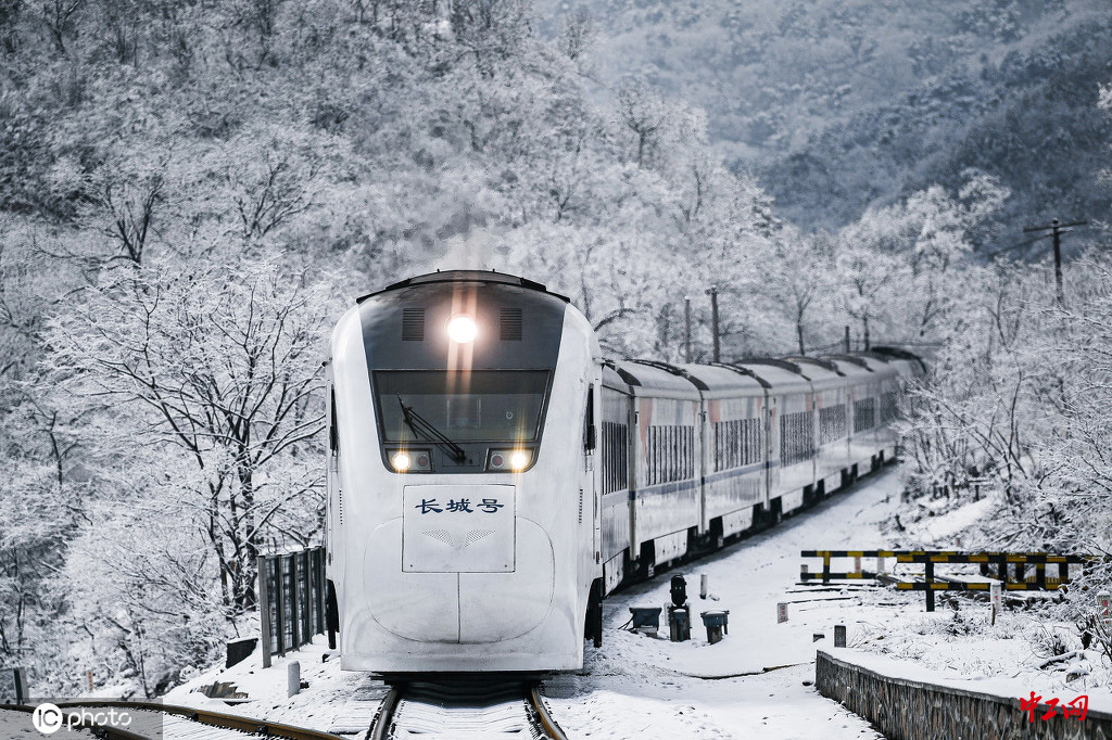 北京三月飘雪 雪国列车震撼来袭
