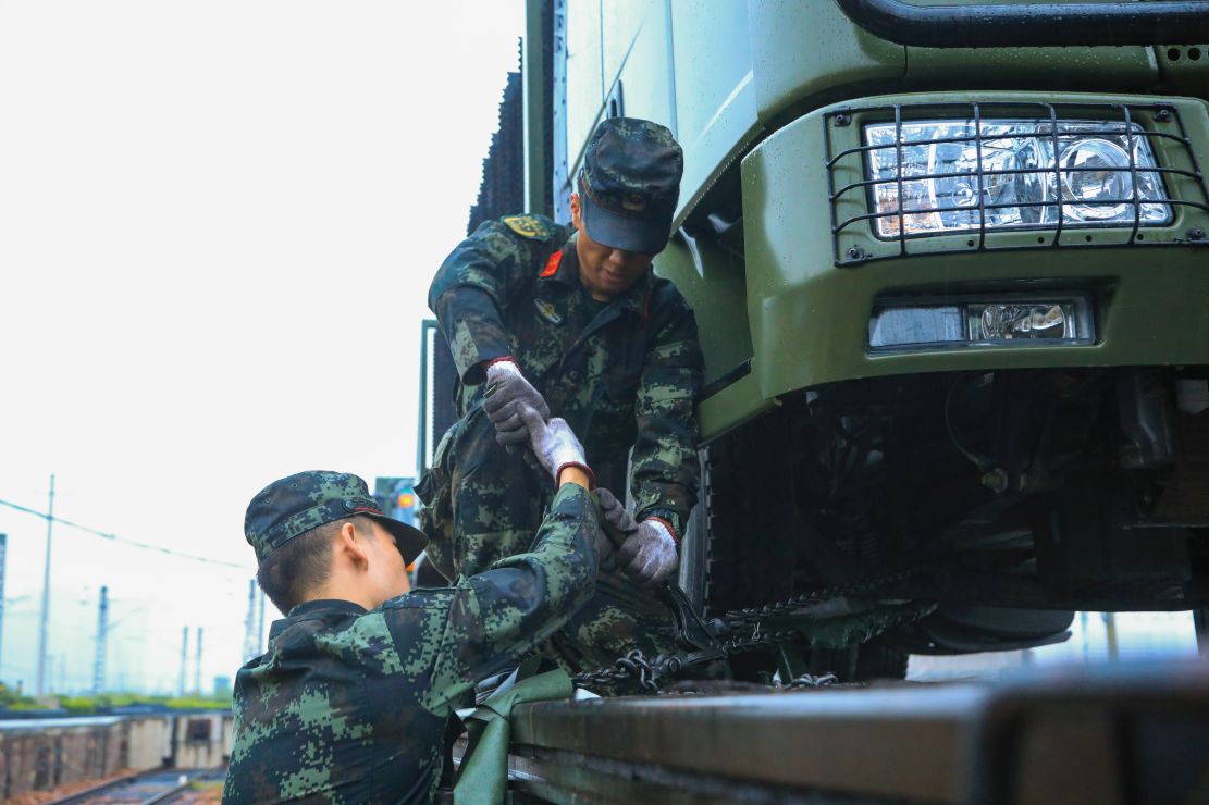 铁路武警图片