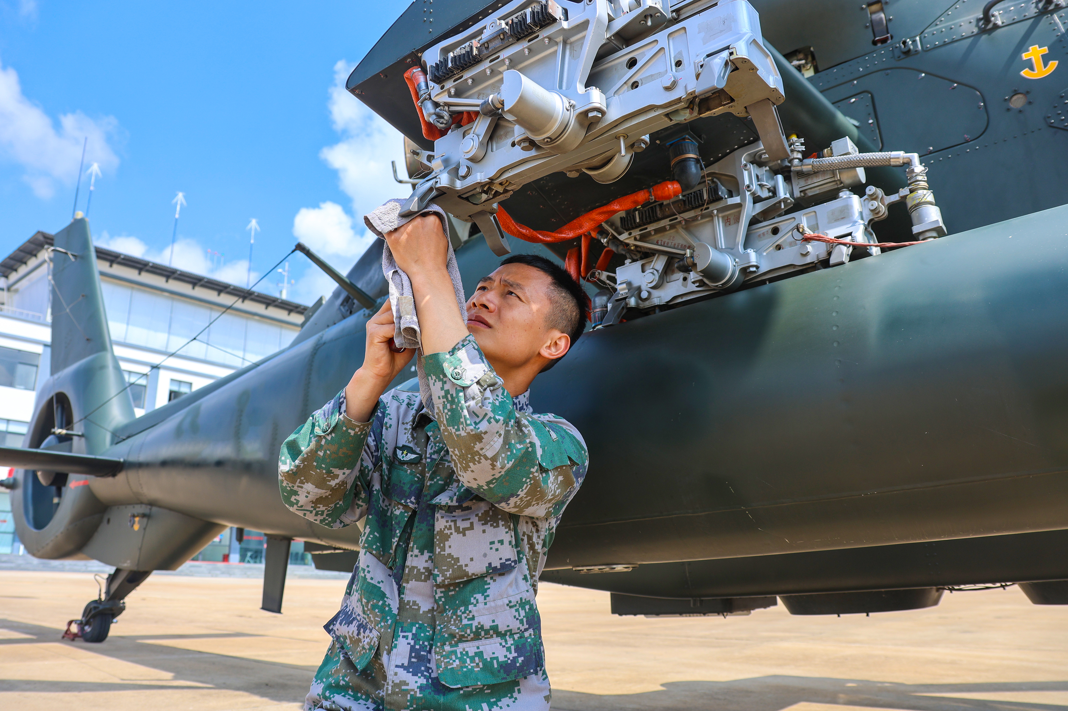 空军机务兵衣服图片