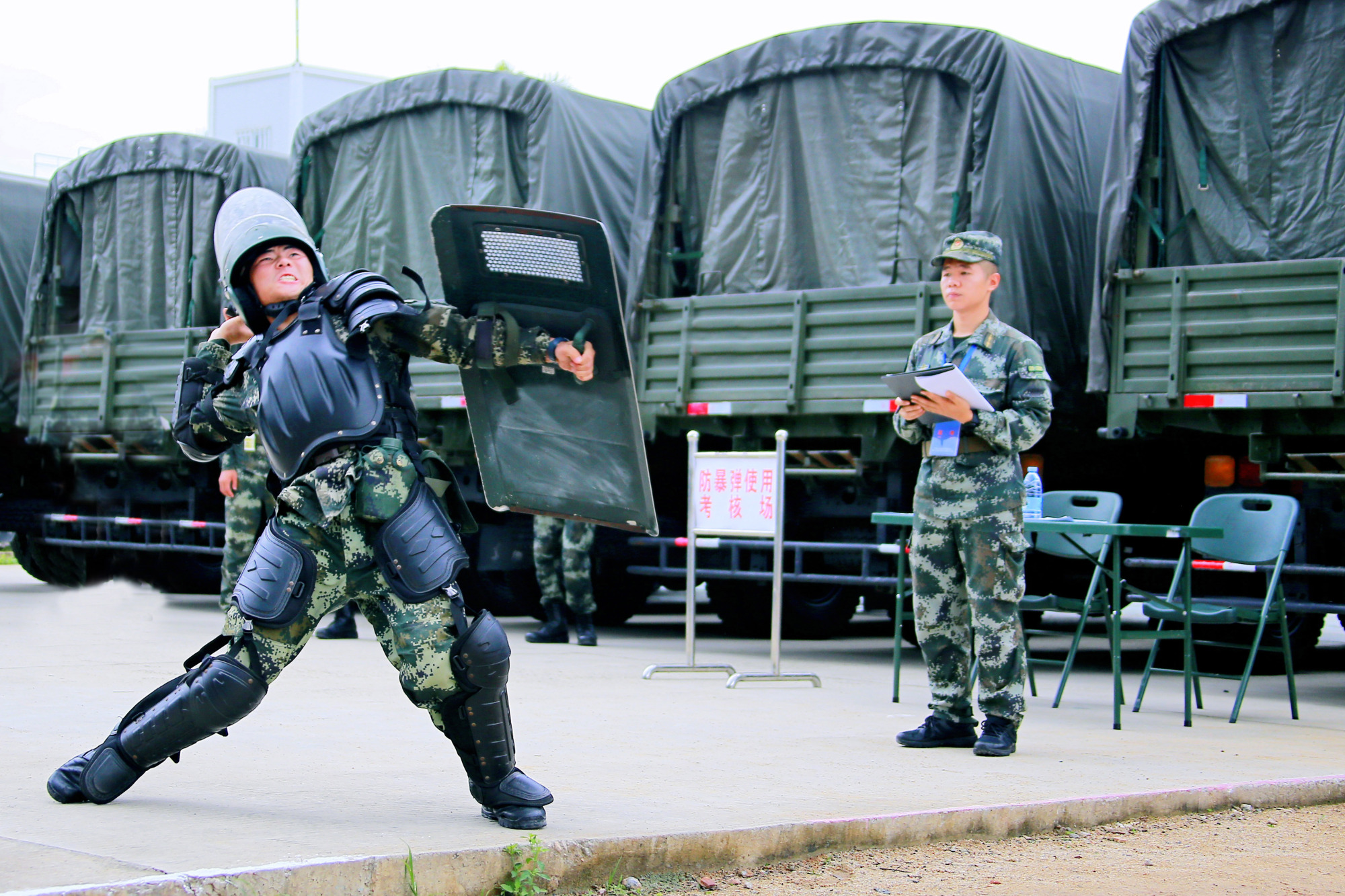 武警第二机动总队某支队开展半年军事训练考核