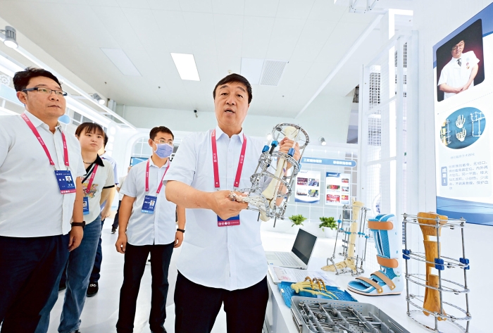 2023年7月，“北京大工匠”在第二届大国工匠创新交流大会上交流创新成果