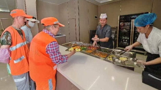 宁夏回族自治区总工会首家“爱新餐厅”正式运营