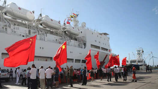 中国海军“和平方舟”号医院船结束访问坦桑尼亚前往马达加斯加