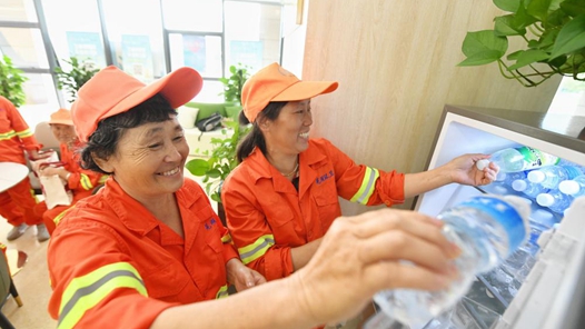 芜湖市总工会启动2024年第六届“爱心冰柜”活动
