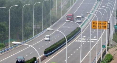 高速公路展现“绿色新图景”
