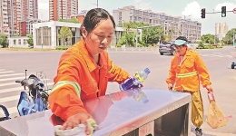 热浪中的“奋斗者之歌”