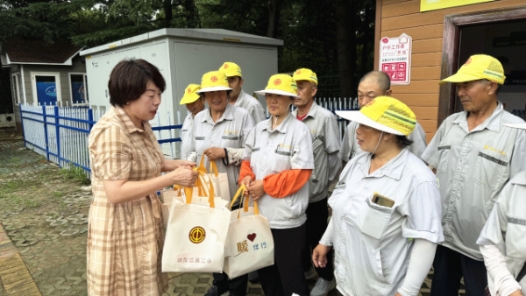 夏日炎炎，青岛市城阳区工会驿站处处有清凉