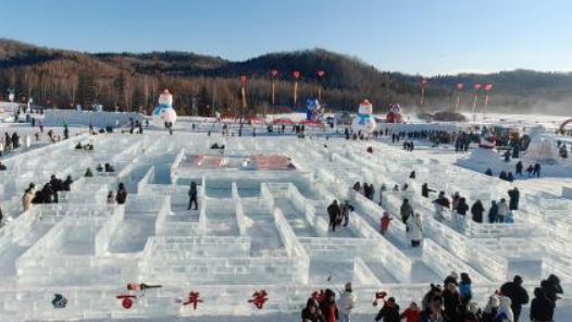 “林都”伊春冬季旅游亮点纷呈 游客-30℃下体验林区民俗