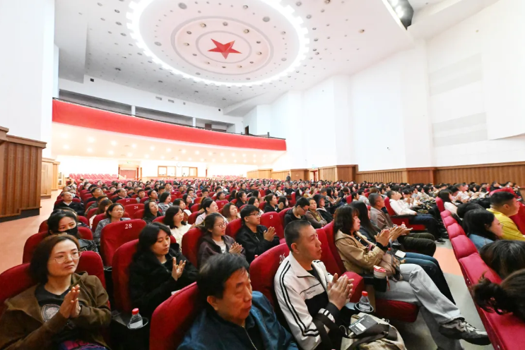 QQ20250416-144727 QQ20250416-144727