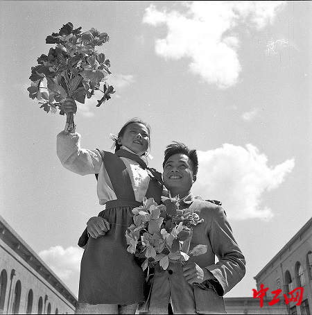 2954363_tpzz_1745575184463_b 2954363_tpzz_1745575184463_b