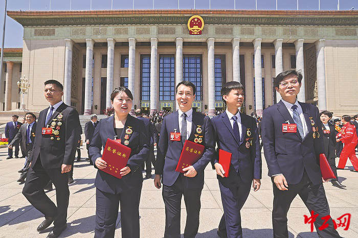 2959999_tpzz_1745850086629_b 2959999_tpzz_1745850086629_b